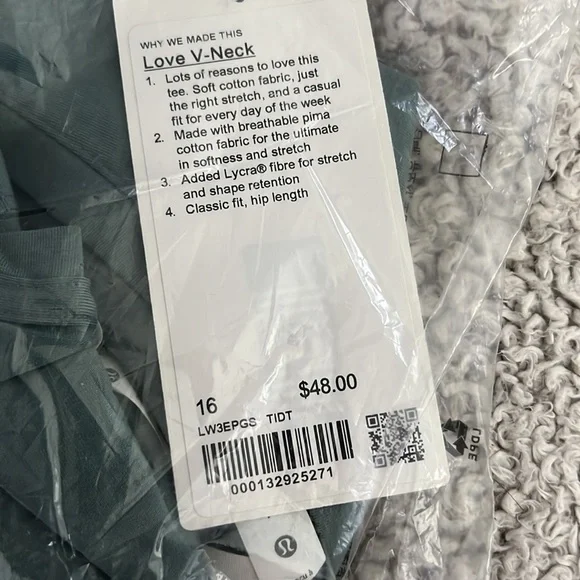 Lululemon V-Neck Love Tee in tidewater teal size 16 new with tags - Picture 5 of 5